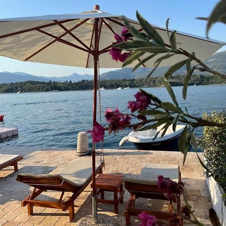 Apartments Maestral Tivat Buitenkant foto